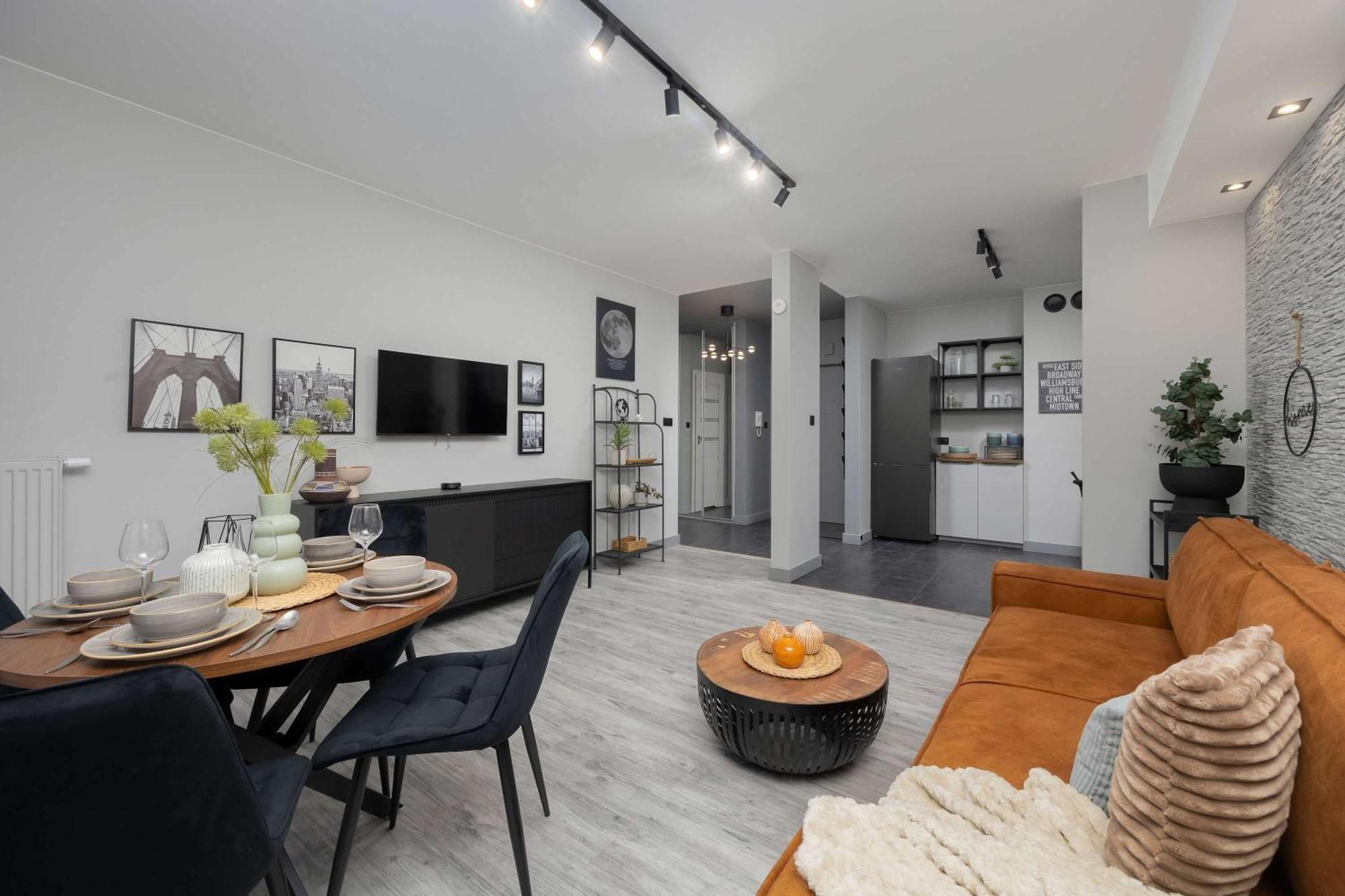 Bright With Terrace & Parking Near Metro Kondratowicza By Renters Apartament *